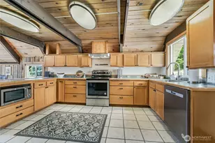 1819 Lake Dr, Camano Island, WA 98282 - Photo 7