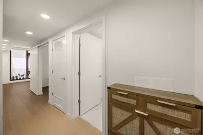 800 Columbia Street #808, Seattle, WA 98104 - Photo 15
