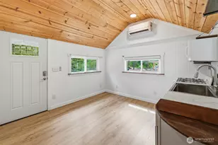 1006 Arnold Ave E, Port Orchard, WA 98366 - Photo 5