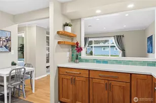 2300 NE 8th Pl, Renton, WA 98056 - Photo 9