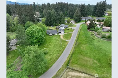 15807 Lawrence Place SE, Yelm, WA 98597 - Photo 7