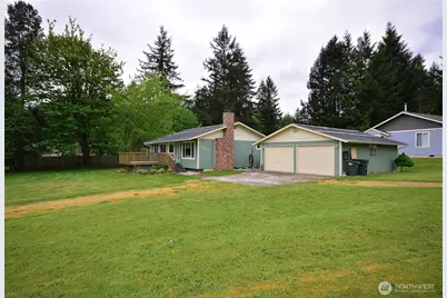 15807 Lawrence Place SE, Yelm, WA 98597 - Photo 17