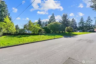 418 111th Ave SE, Bellevue, WA 98004 - Photo 13