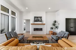 982 Spring Mountain Dr, Wenatchee, WA 98801 - Photo 5