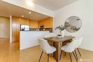 17 W Mercer St, Seattle, WA 98119 - Photo 15