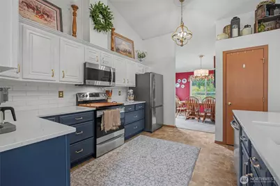 37726 34th Avenue E, Roy, WA 98580 - Photo 7