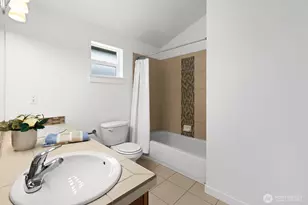 931 A N 97th St, Seattle, WA 98103 - Photo 25