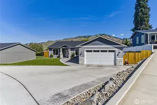 105 Newberry St, Cashmere, WA 98815 - Photo 3