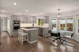 10330 NE 151st Pl, Bothell, WA 98011 - Photo 13