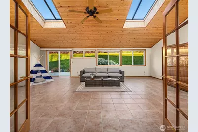928 Mountain Lane, Edmonds, WA 98020 - Photo 17