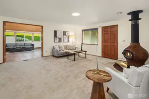 928 Mountain Ln, Edmonds, WA 98020 - Photo 15