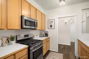 109 2nd St S, Kirkland, WA 98033 - Photo 11