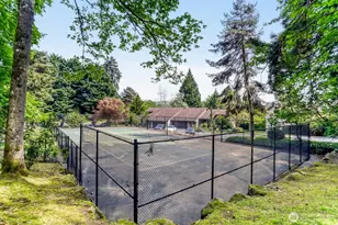 1226 Bellefield Park Ln NW, Bellevue, WA 98004 - Photo 29