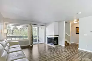 1226 Bellefield Park Ln NW, Bellevue, WA 98004 - Photo 5