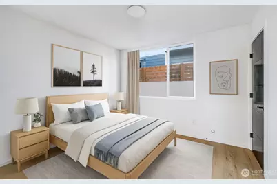 902 N 107th Street, Seattle, WA 98133 - Photo 5