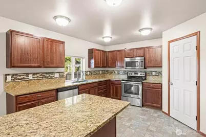 15220 100th Avenue SE, Yelm, WA 98597 - Photo 3