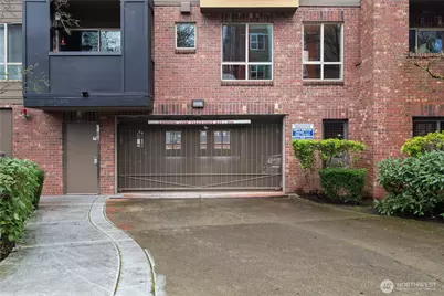 412 11th Avenue #209, Seattle, WA 98122 - Photo 25