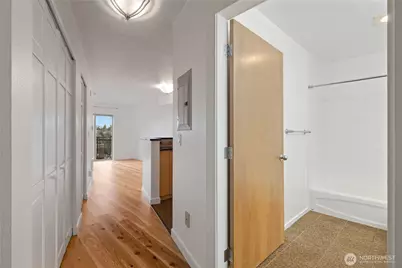412 11th Avenue #209, Seattle, WA 98122 - Photo 19