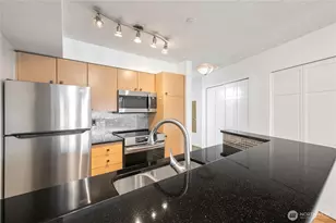 412 11th Ave, Seattle, WA 98122 - Photo 15