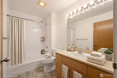 412 11th Avenue #209, Seattle, WA 98122 - Photo 7