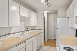 12631 NE 9th Pl, Bellevue, WA 98005 - Photo 9