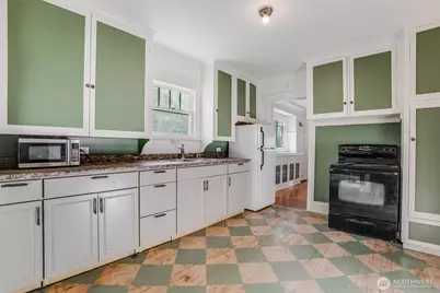 1218 S 4th Street, Tacoma, WA 98405 - Photo 11
