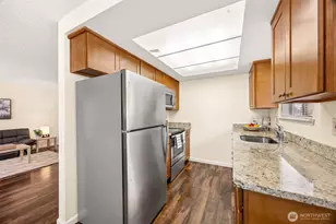 6107 204th St SW, Lynnwood, WA 98036 - Photo 7