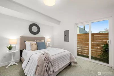 222 D 10th Avenue E, Seattle, WA 98102 - Photo 25