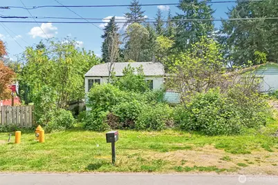 12242 10th Avenue S, Seattle, WA 98168 - Photo 1
