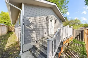 1411 26th Ave, Seattle, WA 98122 - Photo 1