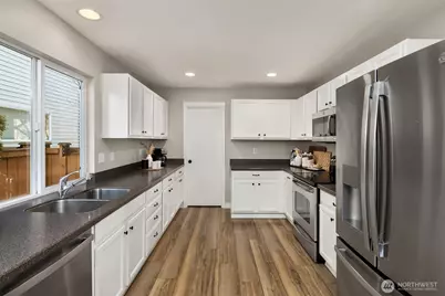 36907 SE Braeburn Street, Snoqualmie, WA 98065 - Photo 9