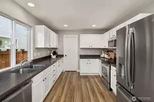 36907 SE Braeburn St, Snoqualmie, WA 98065 - Photo 9