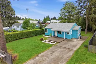1651 SW 114th St, Seattle, WA 98146 - Photo 3