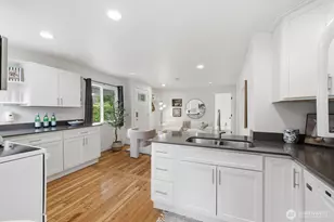 1651 SW 114th St, Seattle, WA 98146 - Photo 15