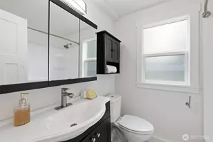 1651 SW 114th St, Seattle, WA 98146 - Photo 25