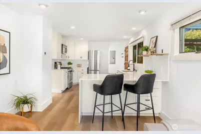 2423 3rd Avenue W, Seattle, WA 98119 - Photo 3