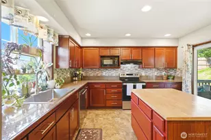 310 Jeff St, Mount Vernon, WA 98274 - Photo 17