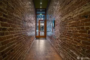 615 E Pike St, Seattle, WA 98122 - Photo 1