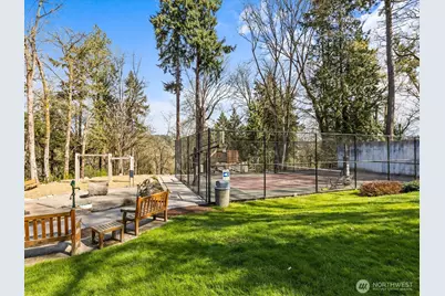 4235 91st Avenue NE, Yarrow Point, WA 98004 - Photo 37