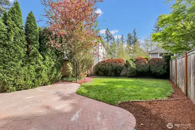18397 NE 97th Court, Redmond, WA 98052 - Photo 17