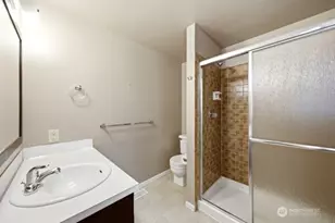 9215 NE 178th St, Bothell, WA 98011 - Photo 15