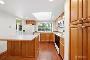 9215 NE 178th St, Bothell, WA 98011 - Photo 11