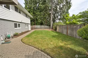 1330 176th Ave NE, Bellevue, WA 98008 - Photo 23