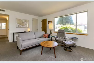 648 SW 107th Avenue, Seattle, WA 98146 - Photo 3