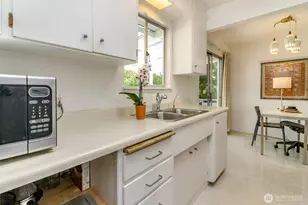 648 SW 107th Ave, Seattle, WA 98146 - Photo 15