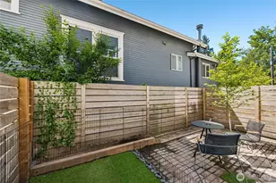 2925 39th Ave SW, Seattle, WA 98116 - Photo 21