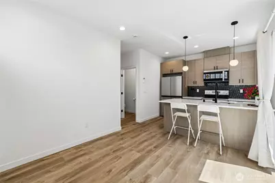 2925 39th Avenue SW, Seattle, WA 98116 - Photo 5