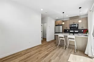 2925 39th Ave SW, Seattle, WA 98116 - Photo 5