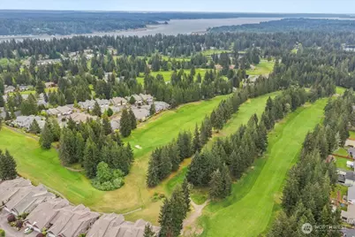 121 E Sterling Dr, Allyn, WA 98524 - Photo 5