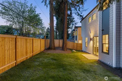 11608 NE 92nd Street, Kirkland, WA 98033 - Photo 33